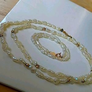 14k yellow gold clasp on pearl necklace/ bracelet